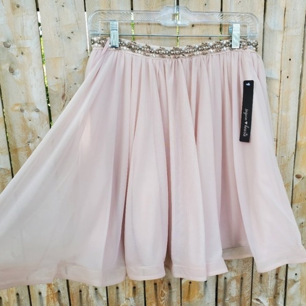 Sequin Hearts Juniors flare Skirt